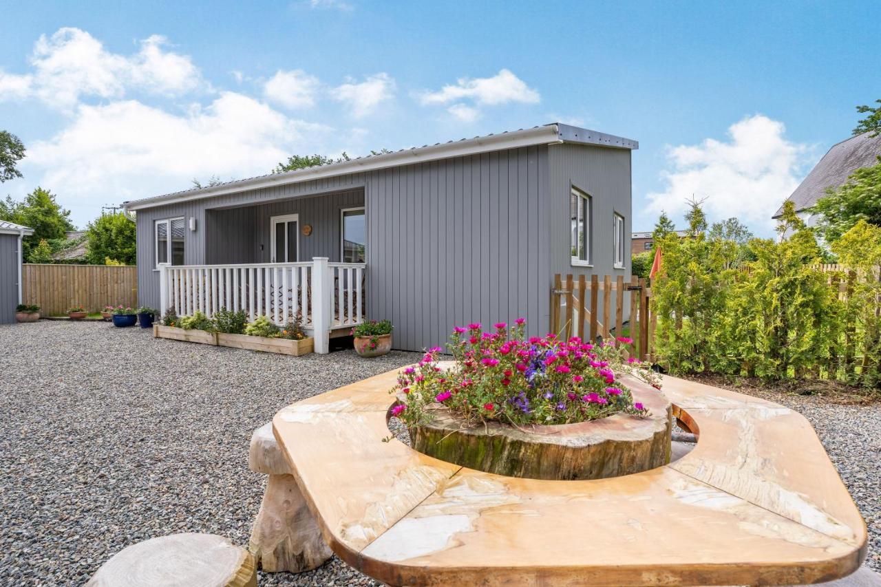 Ramsey Lodge Bier Wood Lodges Тенби Экстерьер фото